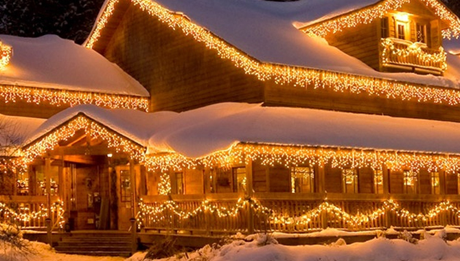 How To Straighten Icicle Lights - A Detailed Guide