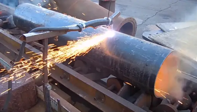 Cut The Corrugated Pipe With A Plasma Cutter.