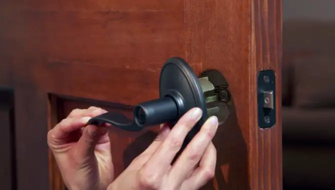 How Do You Measure A Doorknob To Ensure It Will Fit The Door