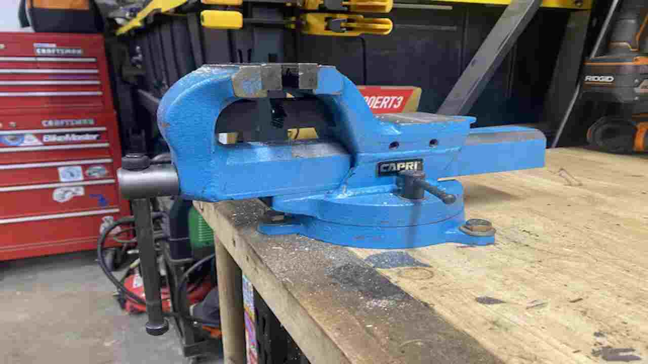 6 Easy Steps To Mount A Vise