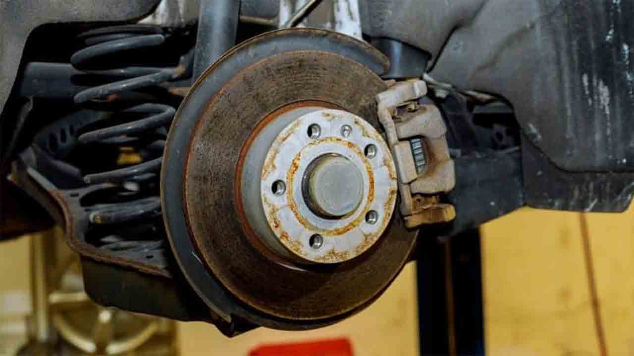 Common Mistakes To Avoid When Removing Rear Axle Bearings Without A Puller