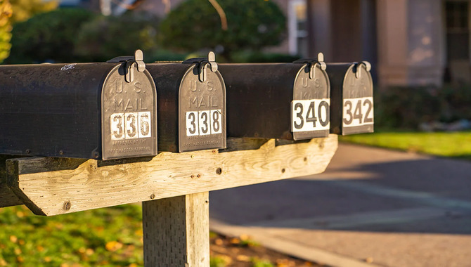 Choosing The Right Material For Your Mailbox