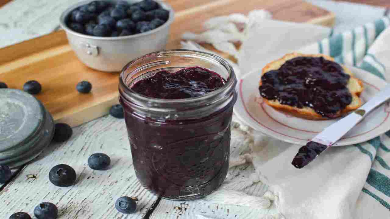 Make Blueberry Jam Or Compote