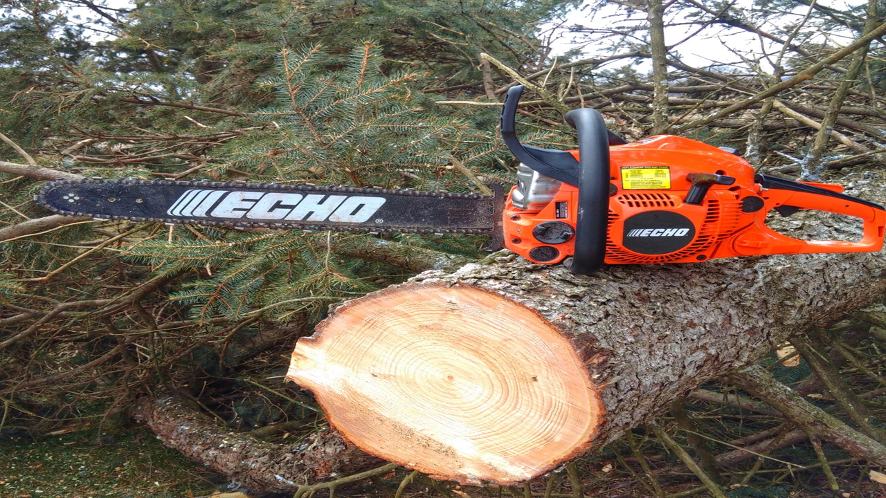 Benefits Of Owning A CS-490 Chainsaw