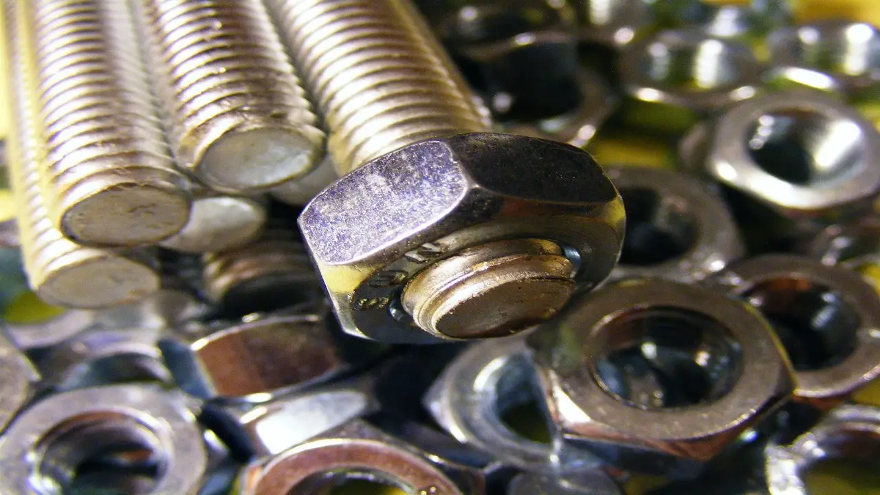 Choose A Fastener With Corrosion Resistance