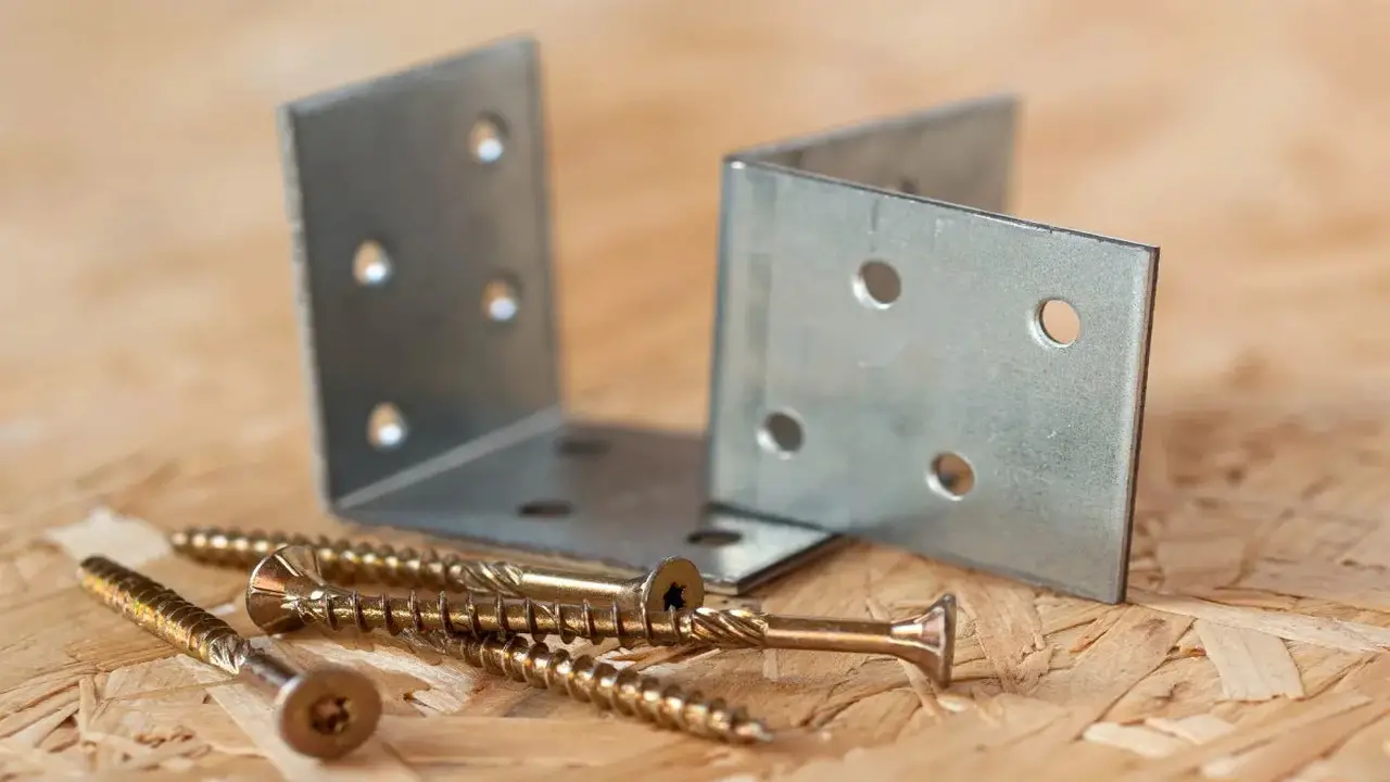 Common Mistakes To Avoid When Choosing And Installing Screws For The Plywood Subfloor