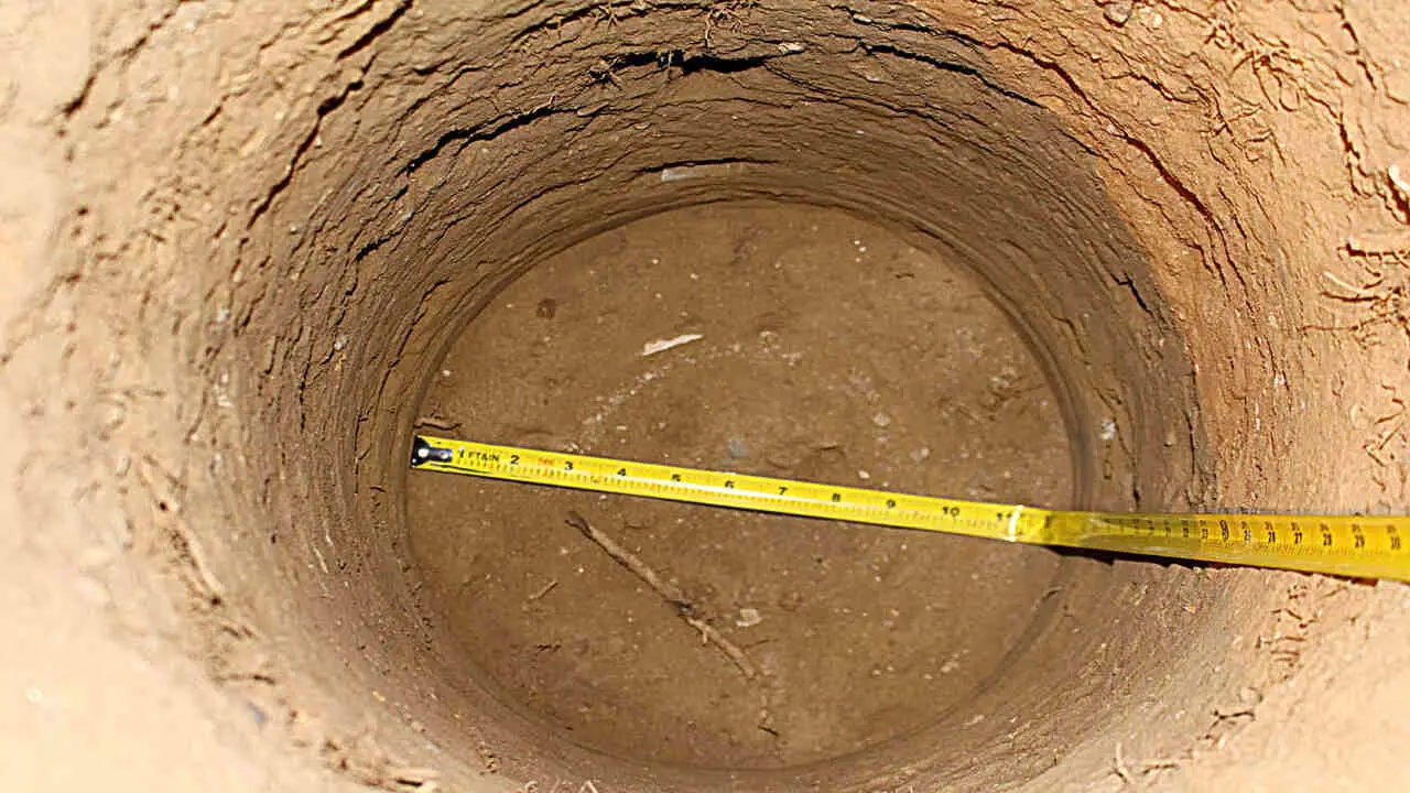 Dig Holes At Least 18 Inches Deep And 8-10 Inches In Diameter