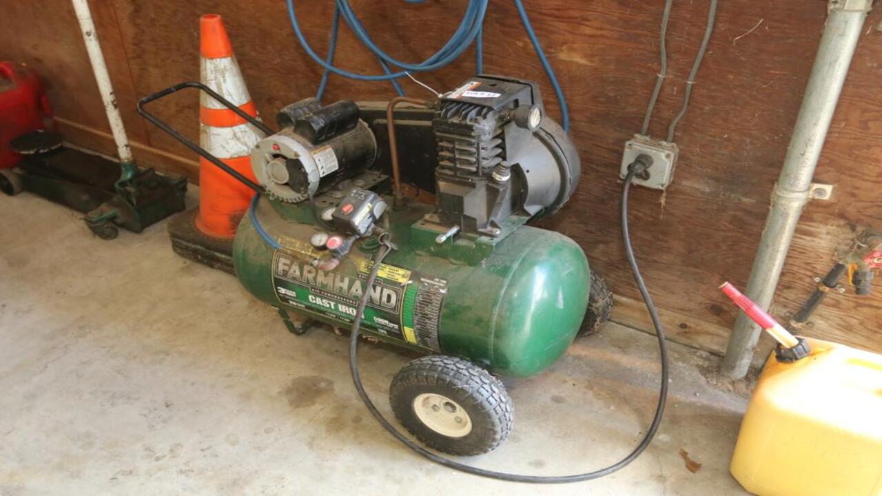 How Does A Farmhand Compressor Work