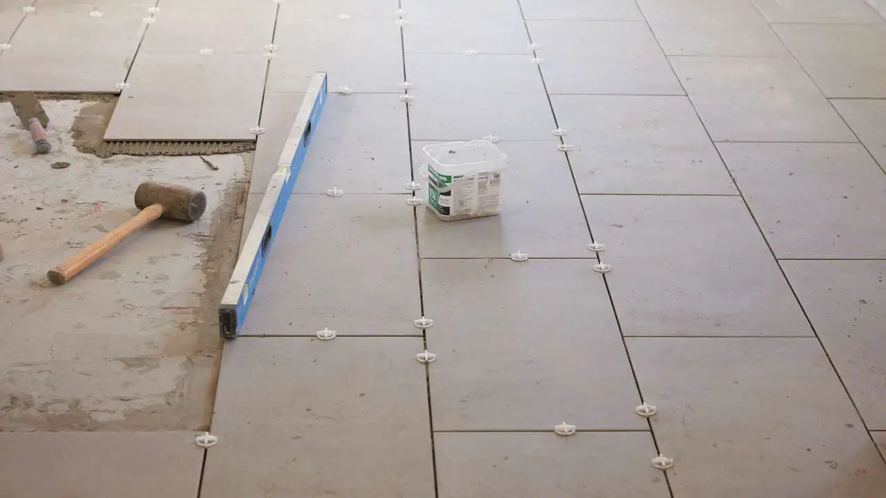 Is A 1-2 Inch Or A 1-4 Inch Backer Board Better For Floor Tiles