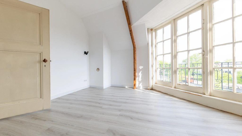 Which Way Should Vinyl Plank Flooring Run In A Hallway Master The Perfect