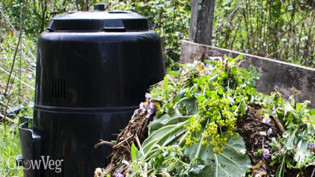 Select A Composting Container