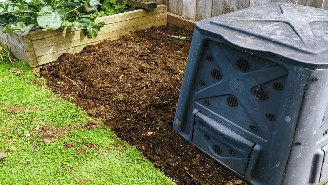 Select A Suitable Location For Your Compost Pile