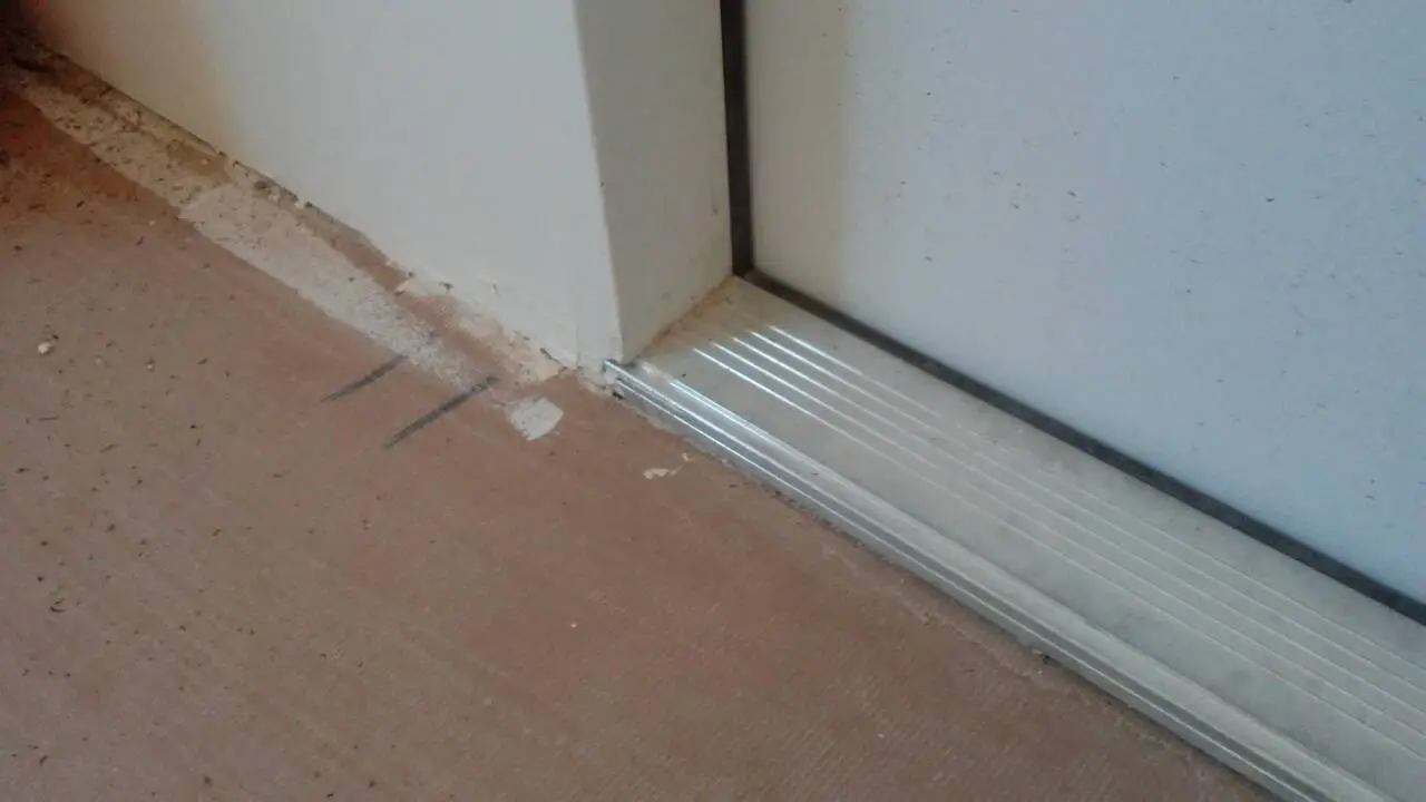 Step On How Does A Floating Floor Meets Exterior Door Threshold