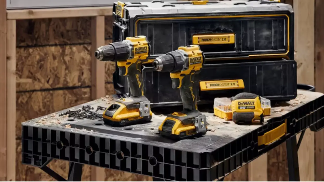 The Precision With Dewalt DCE210