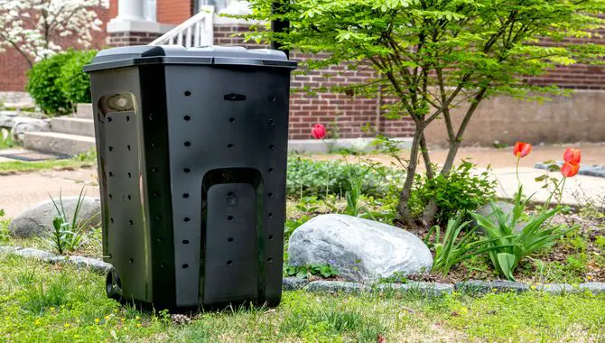 Using A Carbon-Rich Bin For Composting