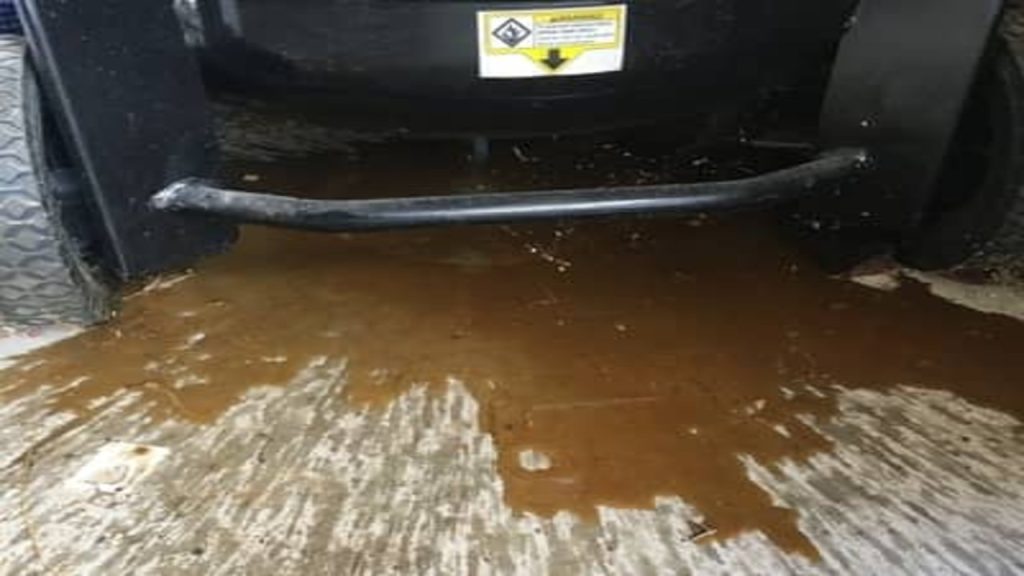 Water Coming Out Of Air Compressor Hose In 4 Easy Steps