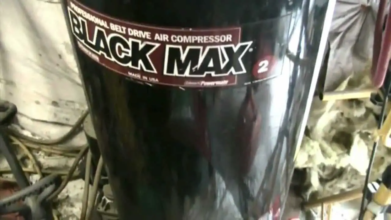 How Does The Black Max 60-Gallon Compressor Work
