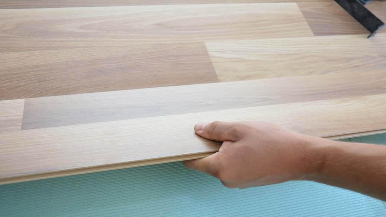 Positioning And Fixing The Vinyl Flooring