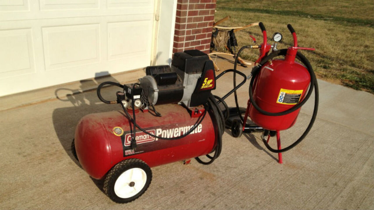 What Is An Air- Compressor For Sandblaster