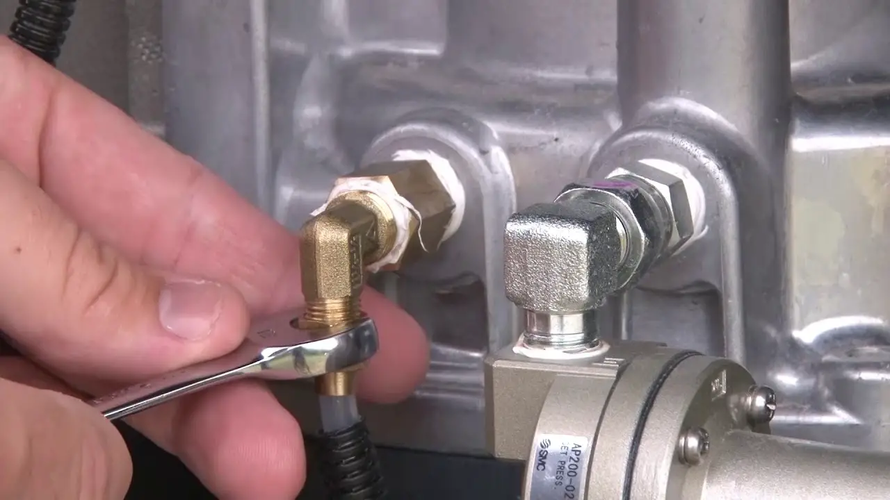 Tips For Successful Removal Of Oil From An Air Compressor Line