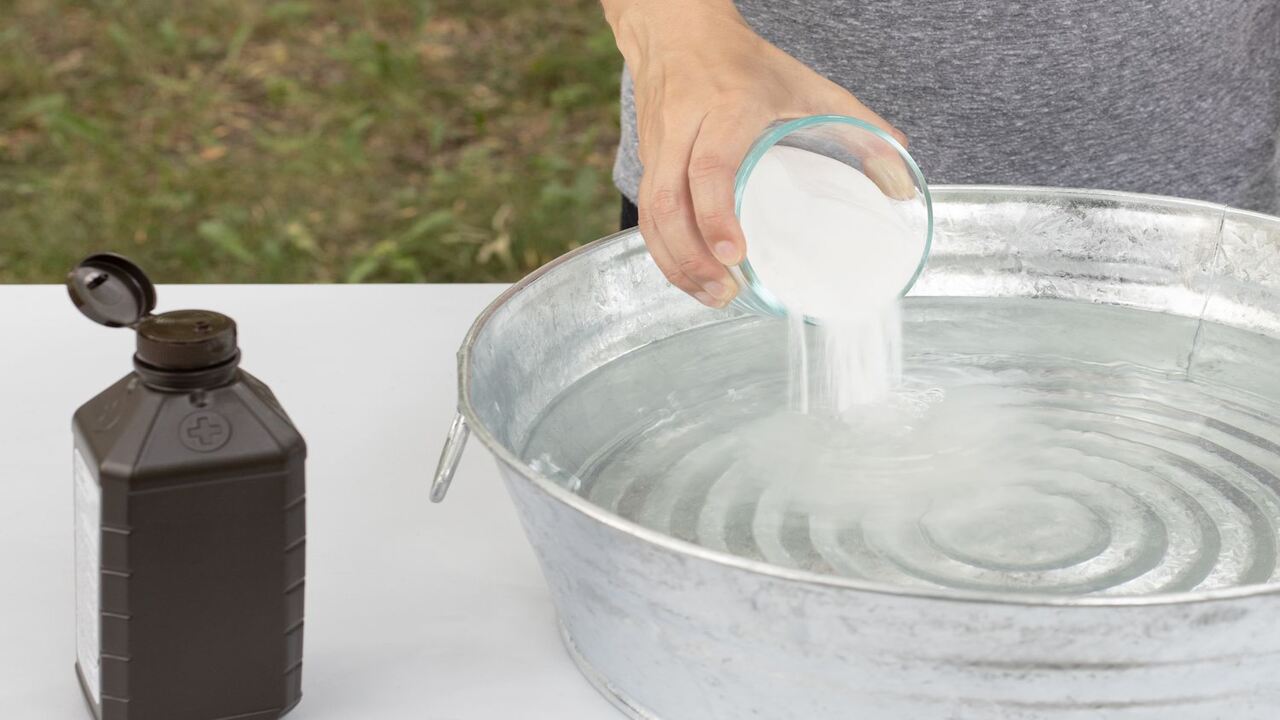 Mix Up Hydrogen Peroxide And Baking Soda